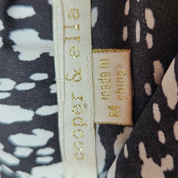 Sheer Button Down Tunic - Picture 5 of 6